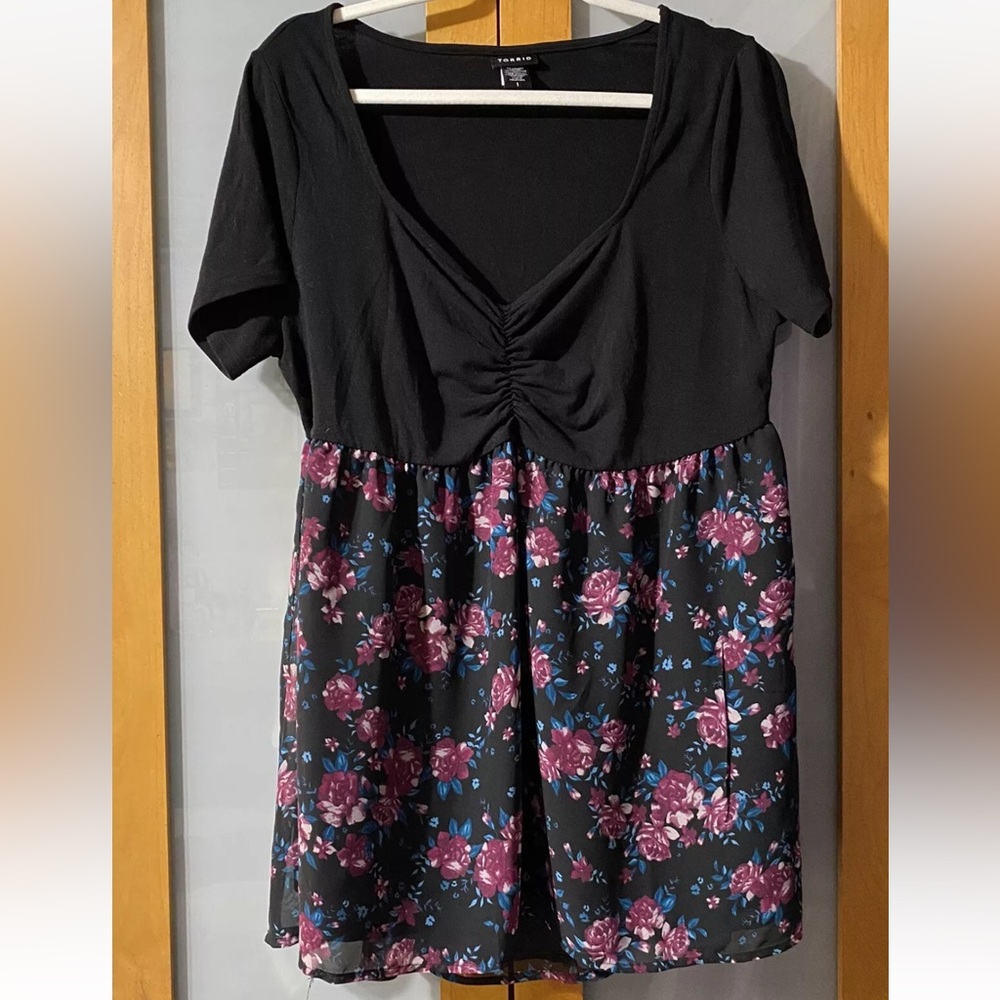 Torrid Sz 1 Blouse Floral